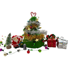 Load image into Gallery viewer, Make a Christmas tree twist &amp; squish