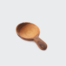 Load image into Gallery viewer, Olive wood short handled spoon