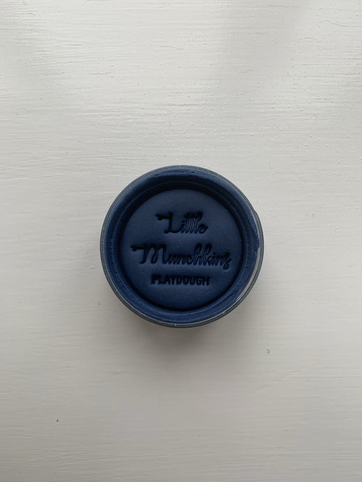 Mitternachtsblau